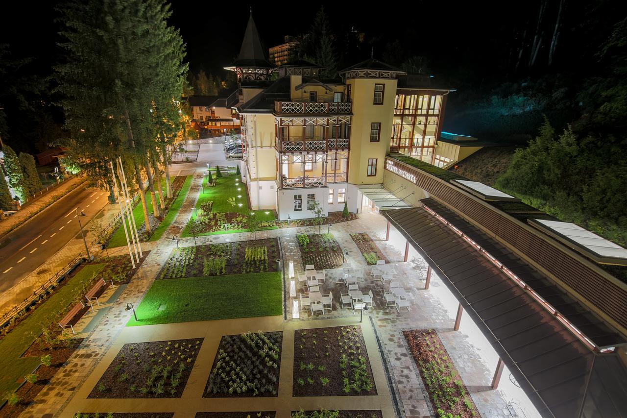 Hotel Pacsirta Совата Екстер'єр фото